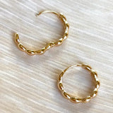 Wavy Hoop Earrings | 18k Gold | Dainty Hoops with Clasp