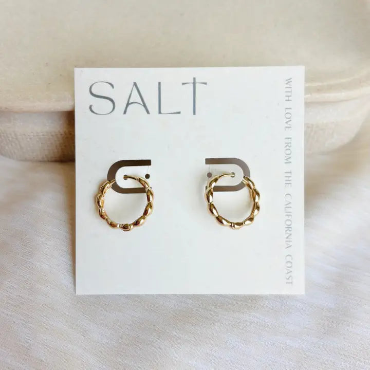 Wavy Hoop Earrings | 18k Gold | Dainty Hoops with Clasp